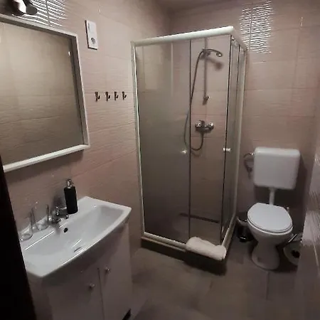 Zöldház Panzió Gyenesdiás
