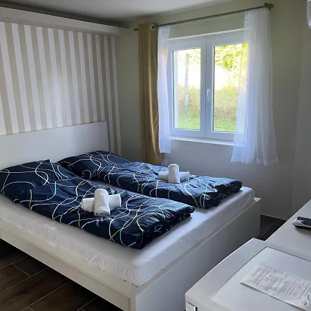 Zoeldhaz Panzio Bed and Breakfast