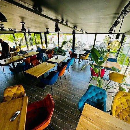 Zöldház Panzió Alojamento de Acomodação e Pequeno-almoço