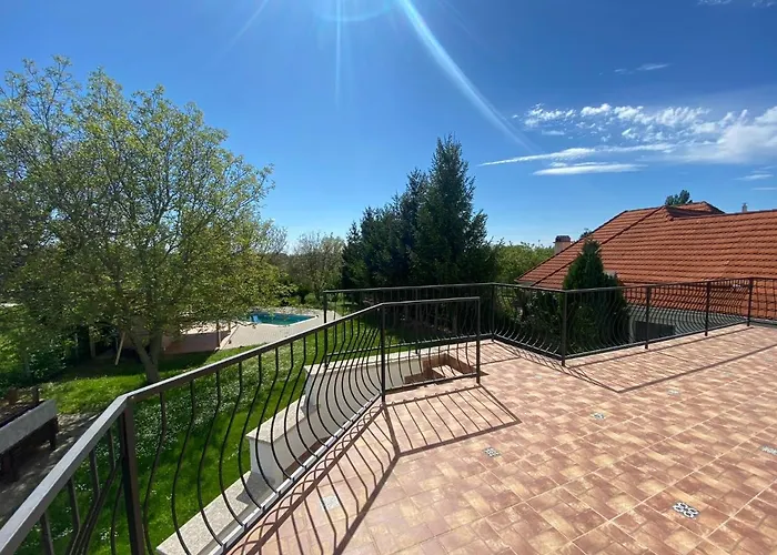 Zöldház Panzió Gyenesdiás