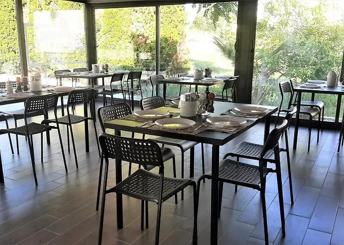 Zöldház Panzió Alojamento de Acomodação e Pequeno-almoço