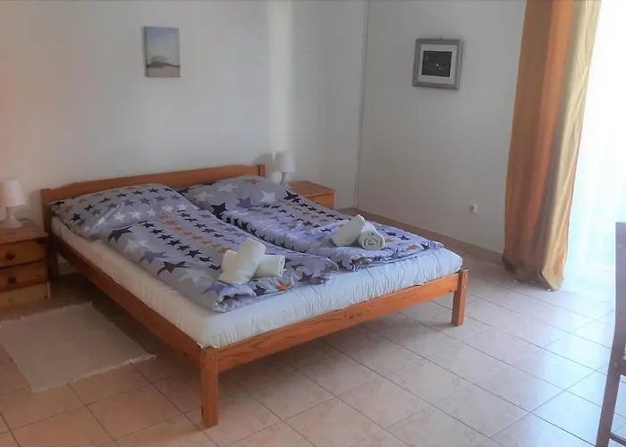 Zoeldhaz Panzio 4* Денешдиаш