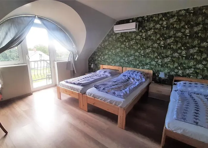 Zöldház Panzió Alojamento de Acomodação e Pequeno-almoço Gyenesdiás