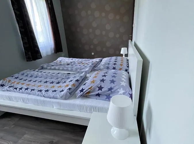 Zöldház Panzió Gyenesdiás